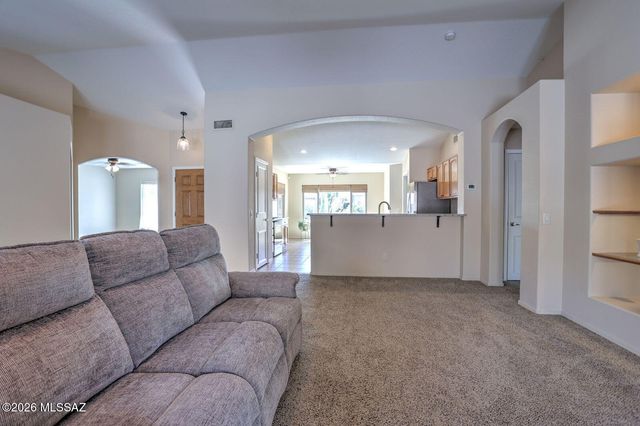 62834 E Flower Ridge Drive, Tucson, AZ 85739