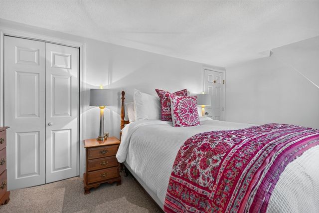 4 Rowells Ct C, Amesbury, MA 01913