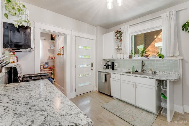 2623 Ashland Avenue, Cincinnati, OH 45206