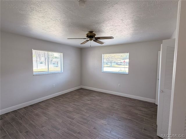 29 New Florida Avenue, Beverly Hills, FL 34465