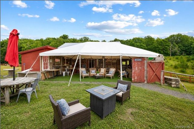 148 N Creek Road, Staatsburg, NY 12580