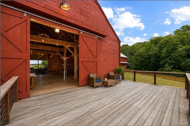 148 N Creek Road, Staatsburg, NY 12580