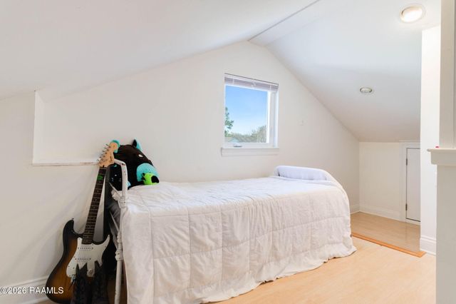 106 Twin Lakes Drive, Youngsville, LA 70592