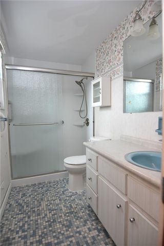 1150 Vivjon Dr, West Homestead, PA 15120