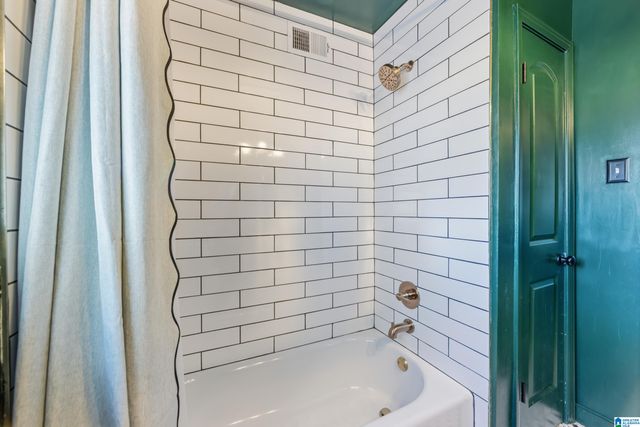 5956 CRESTWOOD CIRCLE, Birmingham, AL 35212