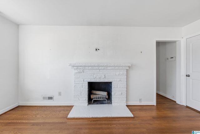 5956 CRESTWOOD CIRCLE, Birmingham, AL 35212