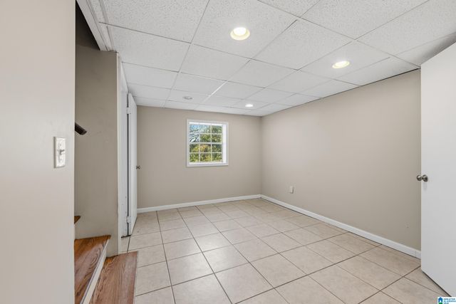 5956 CRESTWOOD CIRCLE, Birmingham, AL 35212