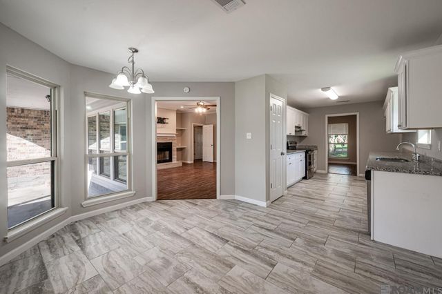 11818 Pheasantwood Dr, Central, LA 70714