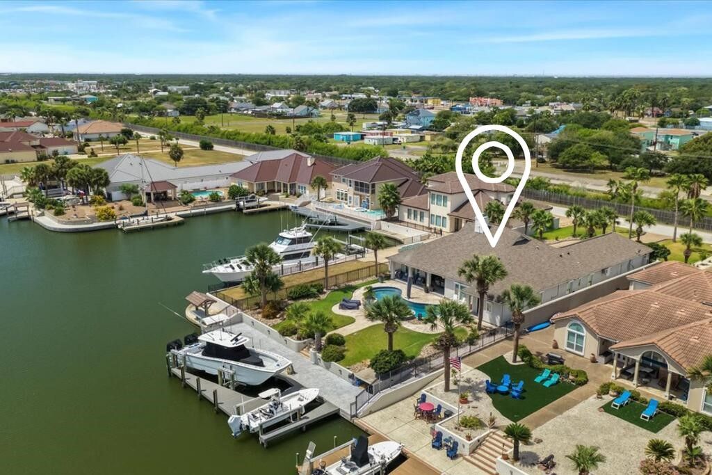 313 Porpoise Dr, Aransas Pass, TX 78336 — photo 3