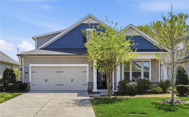 5138 Garnet Hill Drive, Clemmons, NC 27012
