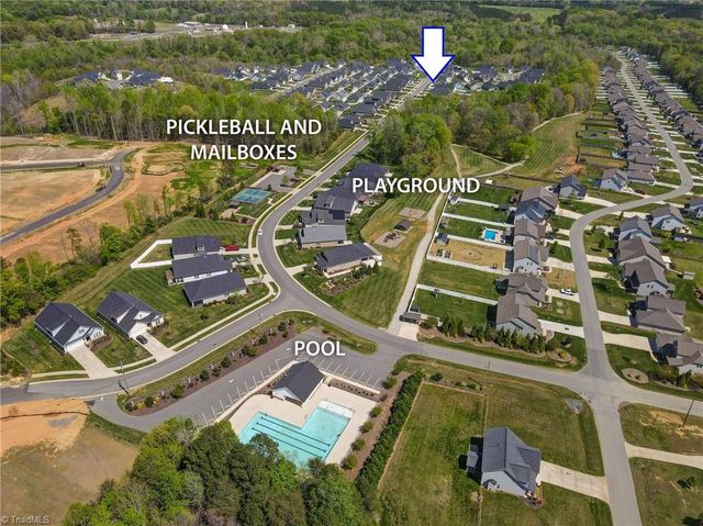 5138 Garnet Hill Drive, Clemmons, NC 27012