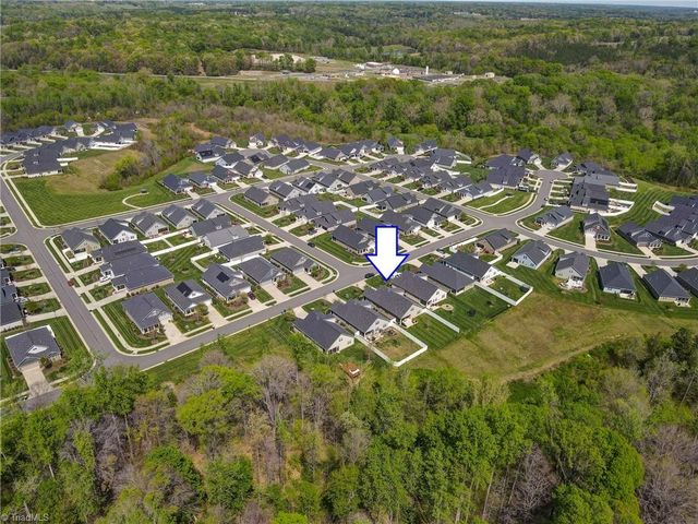 5138 Garnet Hill Drive, Clemmons, NC 27012