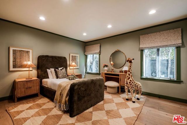 331 N Kilkea Drive, Los Angeles, CA 90048
