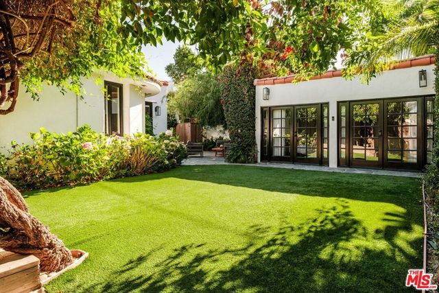 331 N Kilkea Drive, Los Angeles, CA 90048