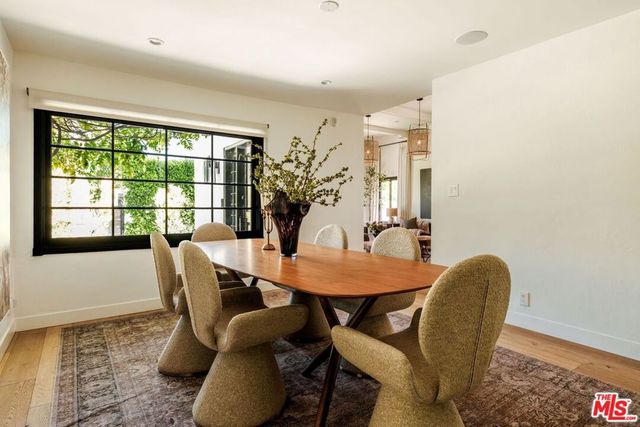 331 N Kilkea Drive, Los Angeles, CA 90048