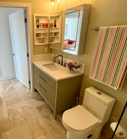 616 Clearwater Park Road 1107, West Palm Beach, FL 33401