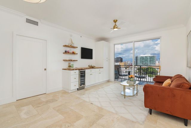 616 Clearwater Park Road 1107, West Palm Beach, FL 33401
