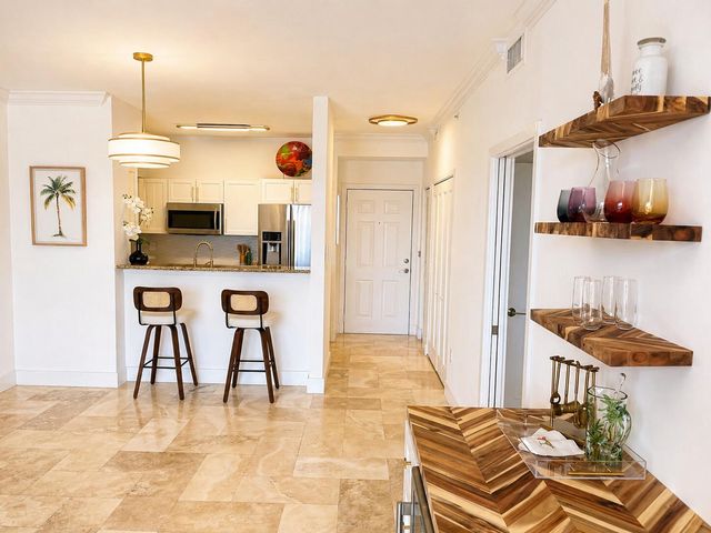 616 Clearwater Park Road 1107, West Palm Beach, FL 33401