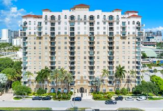 616 Clearwater Park Road 1107, West Palm Beach, FL 33401