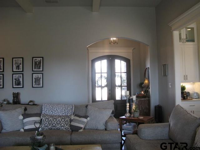 118 Nathan Dr, Chandler, TX 75758