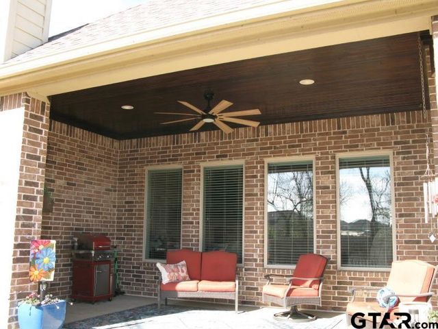 118 Nathan Dr, Chandler, TX 75758