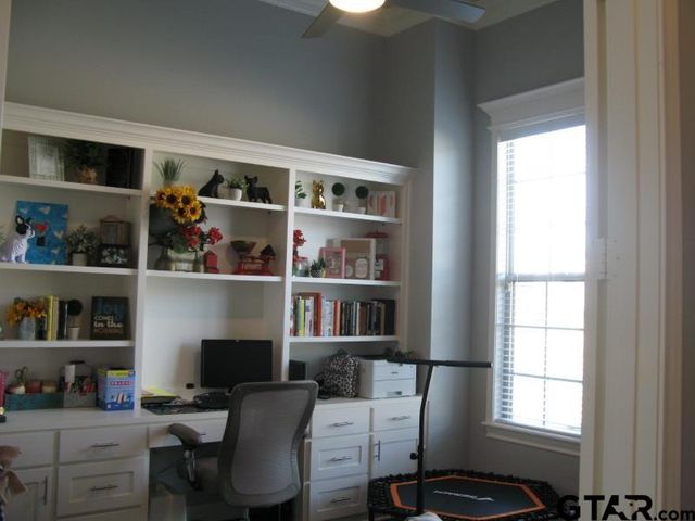 118 Nathan Dr, Chandler, TX 75758