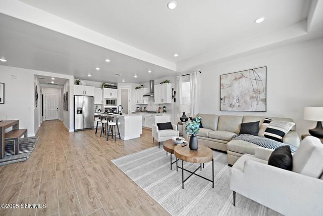 1088 San Cristobal Drive, Las Cruces, NM 88012