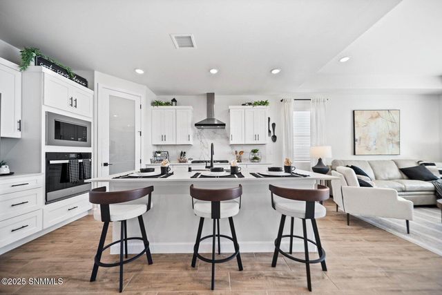 1088 San Cristobal Drive, Las Cruces, NM 88012