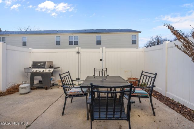 4259 Dudleys Grant Drive F, Winterville, NC 28590