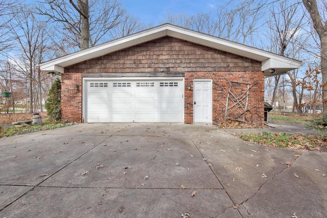 2550 Harmony CIRCLE, Brookfield, WI 53045