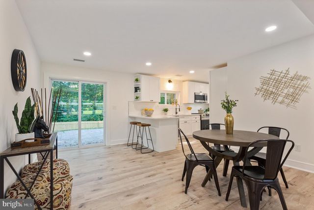 2213 WINDSOR CIR, Broomall, PA 19008