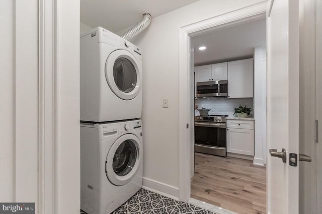 2213 WINDSOR CIR, Broomall, PA 19008