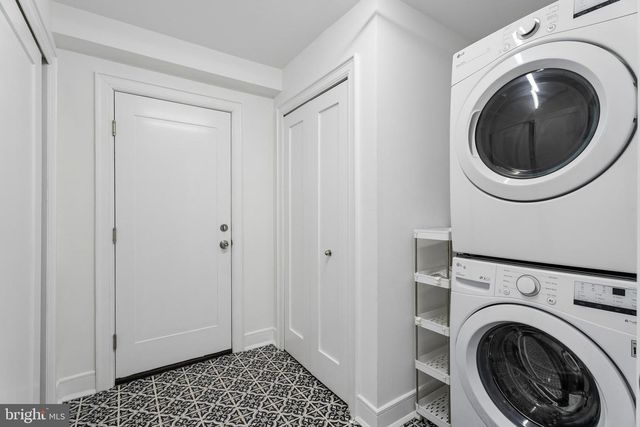 2213 WINDSOR CIR, Broomall, PA 19008