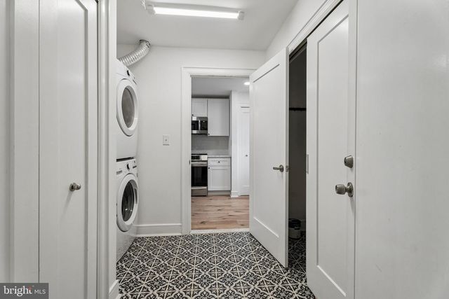 2213 WINDSOR CIR, Broomall, PA 19008