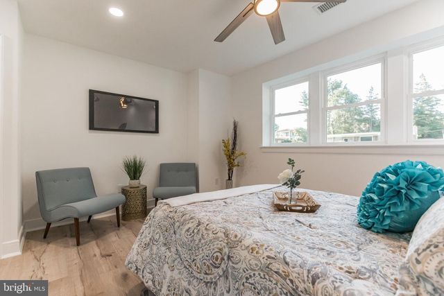 2213 WINDSOR CIR, Broomall, PA 19008