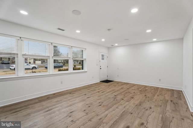 2213 WINDSOR CIR, Broomall, PA 19008