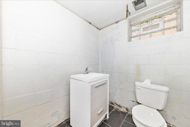 8018 SAGRAMORE RD, Baltimore, MD 21237