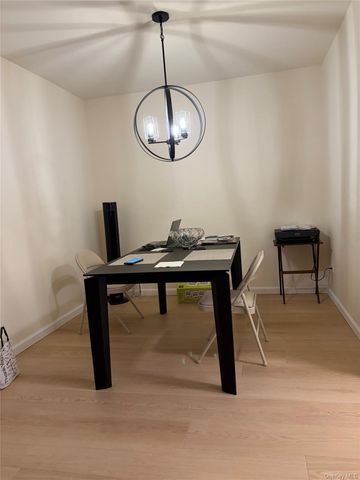 200 Atlantic Avenue 138, Lynbrook, NY 11563