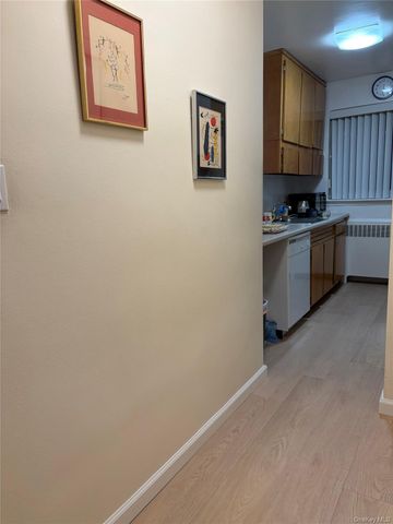 200 Atlantic Avenue 138, Lynbrook, NY 11563