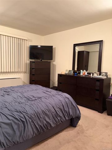 200 Atlantic Avenue 138, Lynbrook, NY 11563