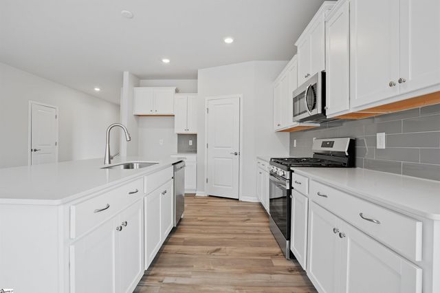 700 Hadley Place, Enoree, SC 29335