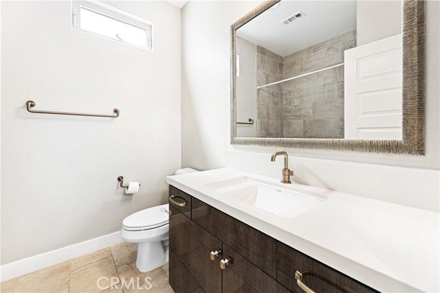 39 Ebb Tide Cir, Newport Beach, CA 92663