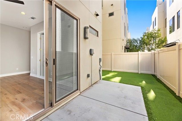 39 Ebb Tide Cir, Newport Beach, CA 92663