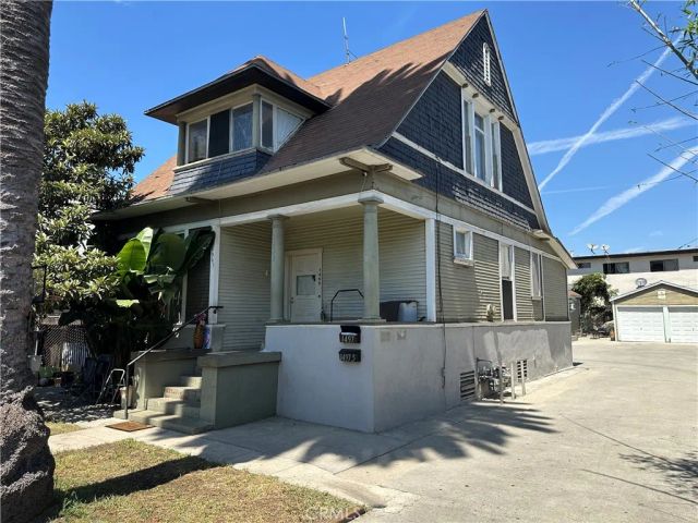 1497 W 27th, Los Angeles, CA 90007
