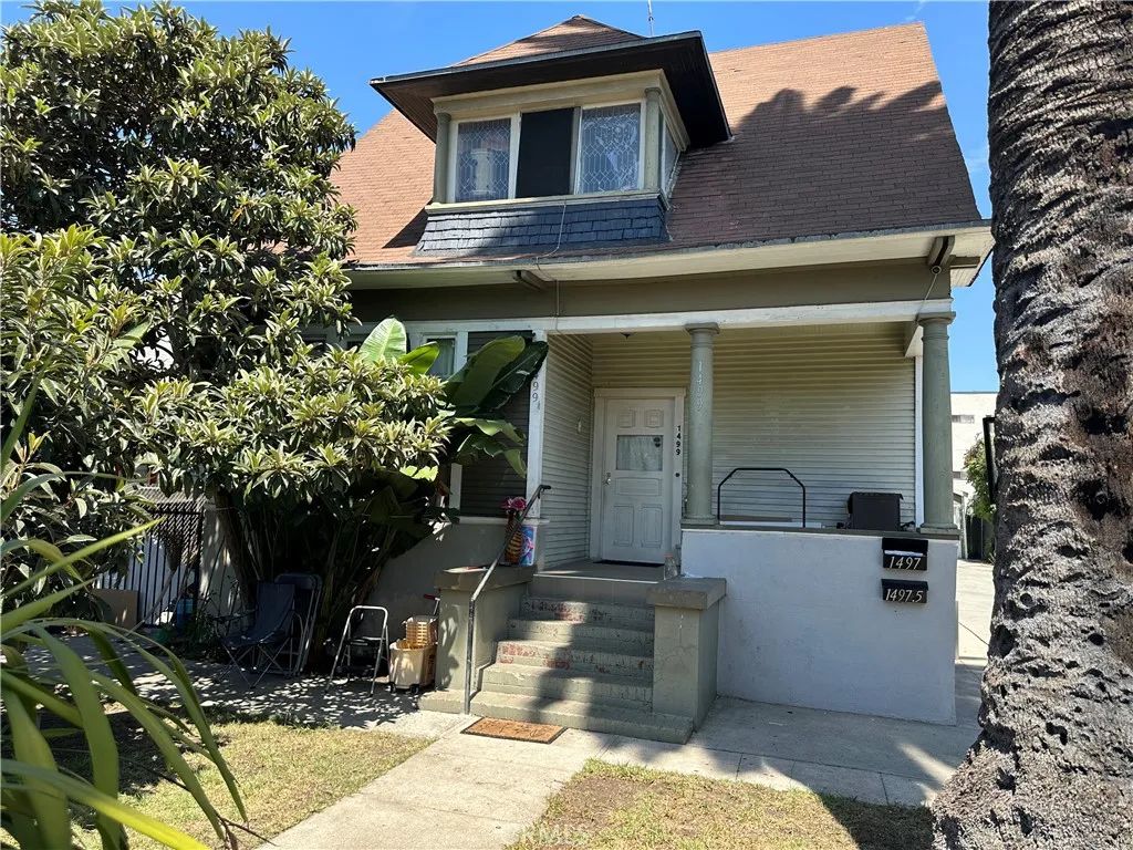 1497 W 27th, Los Angeles, CA 90007