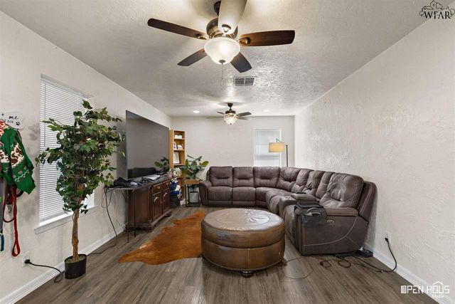 4636 JENNINGS AVENUE, Wichita Falls, TX 76310