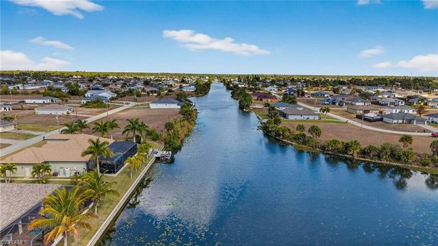 1236 NE 40th ST, Cape Coral, FL 33909