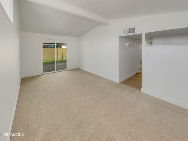 6633 W COLTER Street, Glendale, AZ 85301