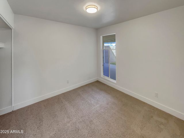 6633 W COLTER Street, Glendale, AZ 85301