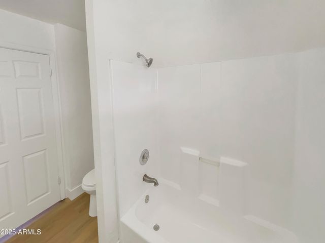 6633 W COLTER Street, Glendale, AZ 85301